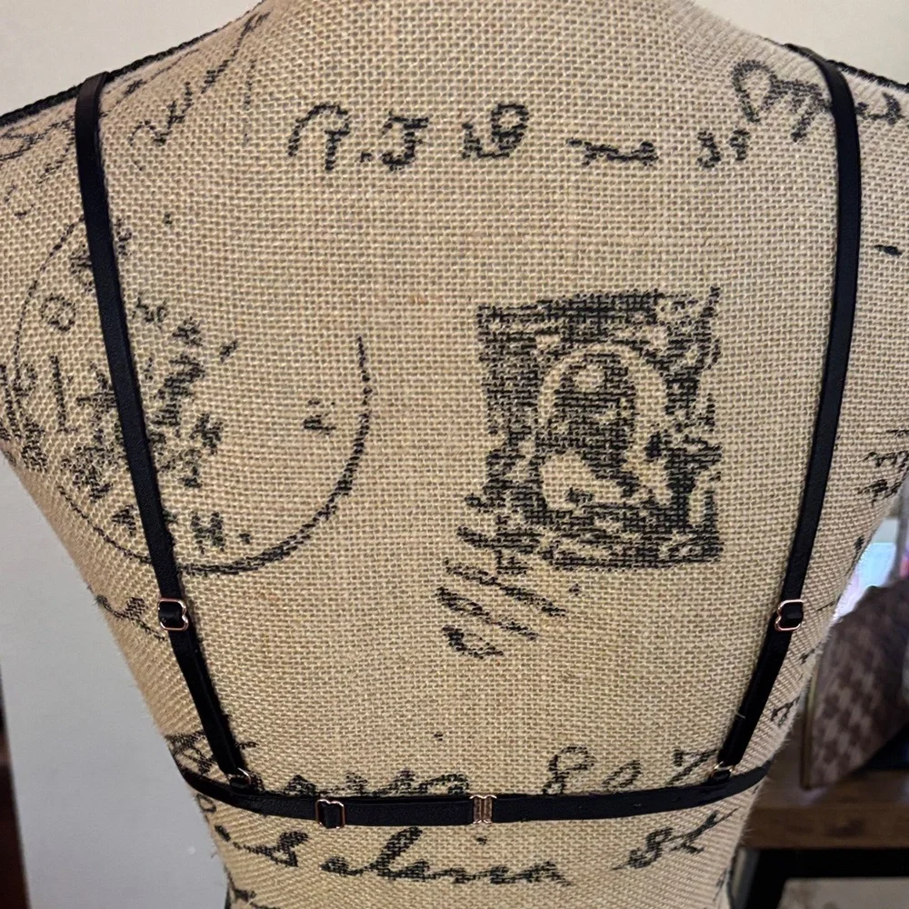 Savage X Fenty Black Caviar Geo
Daisy Bralette - Picture 8 of 10